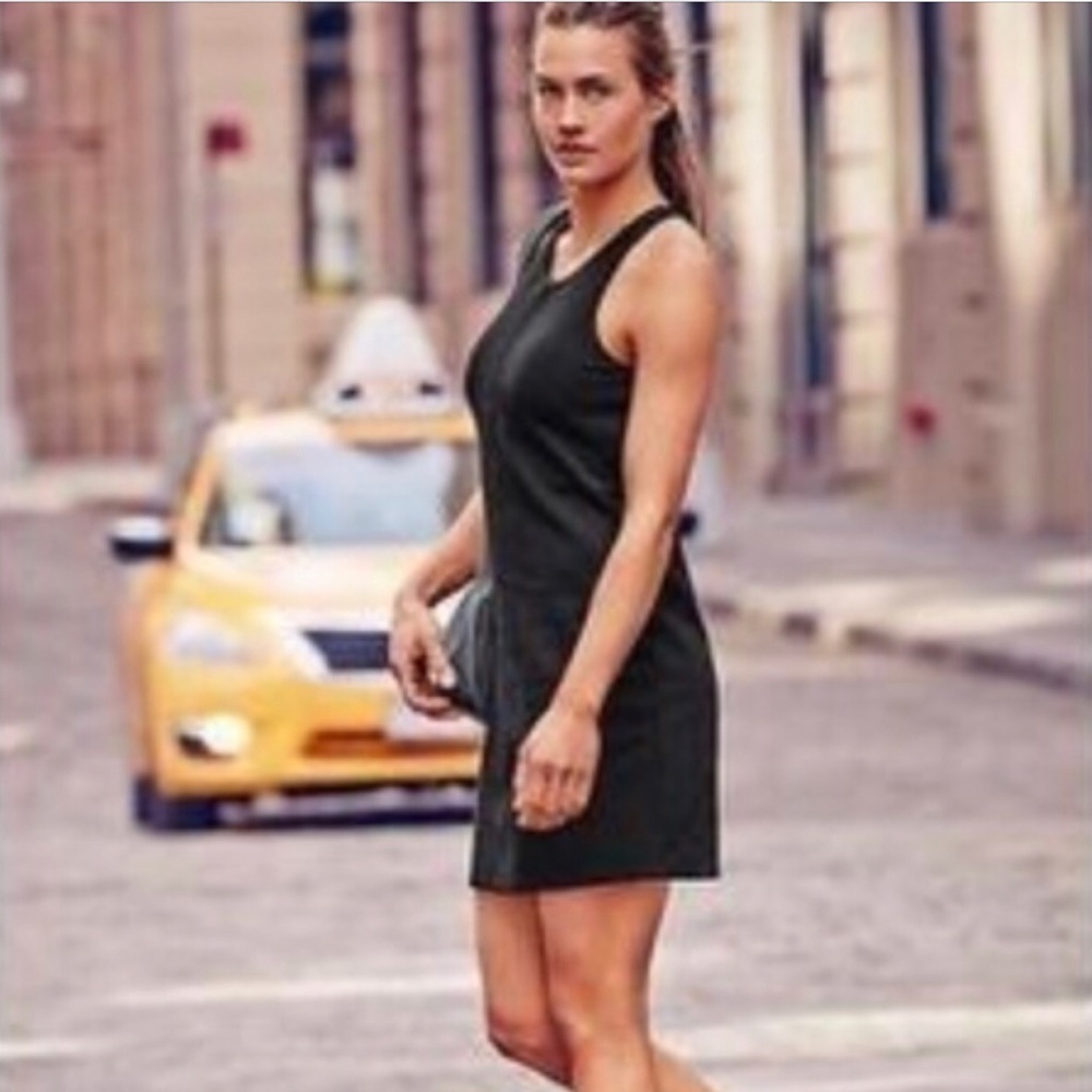 Athleta Whirlwind Tank Dress XS - Black